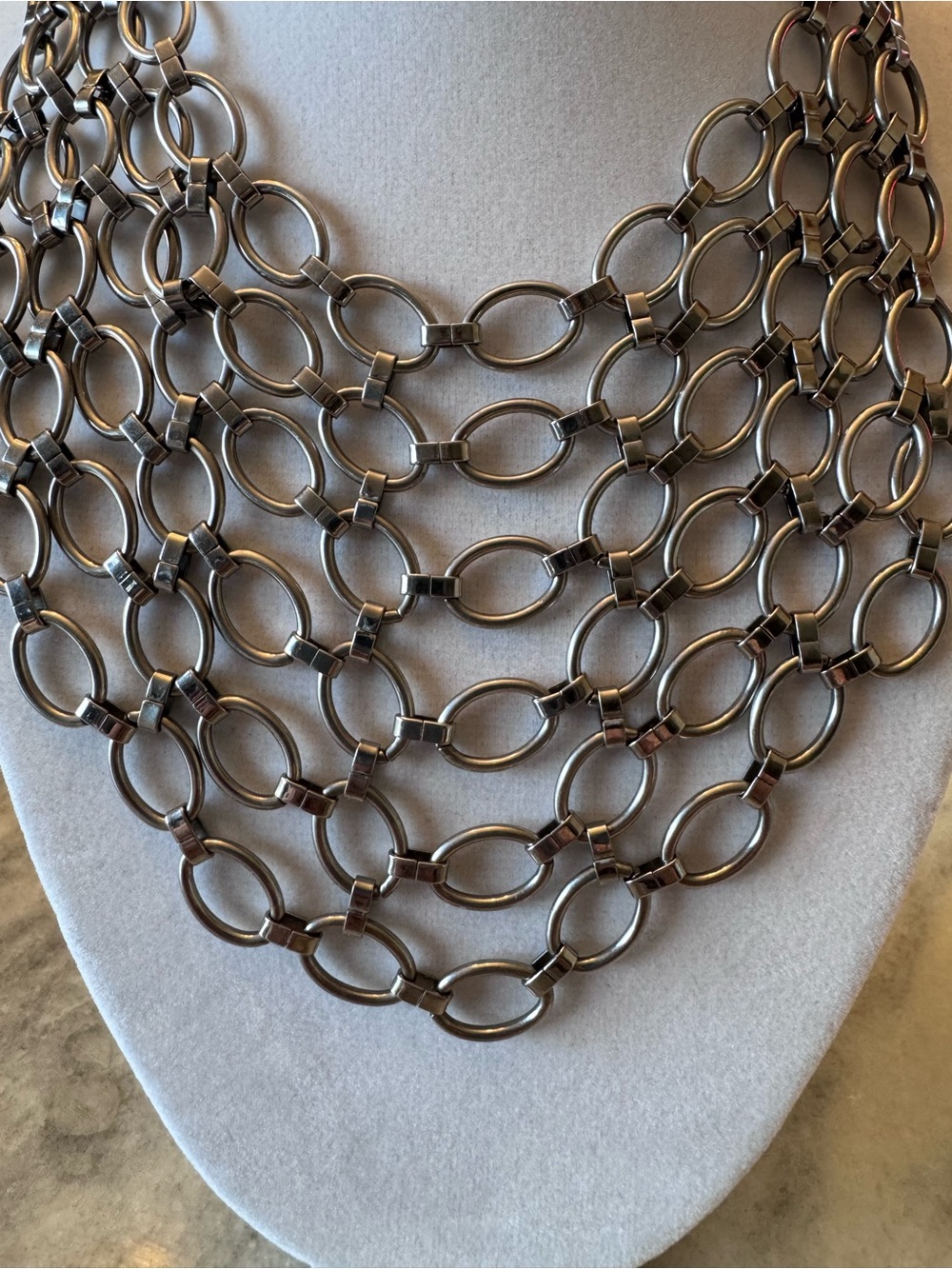 Steel by Design - Women’s bib necklace - Picture 2 of 9